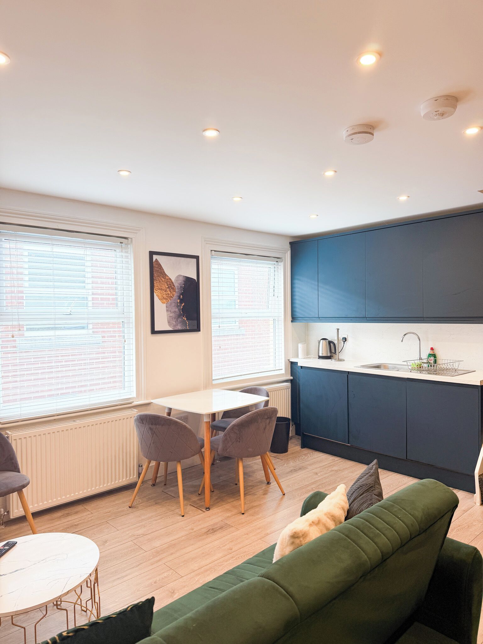 Apartment, 2 Bedrooms (132 B) | Living area | TV