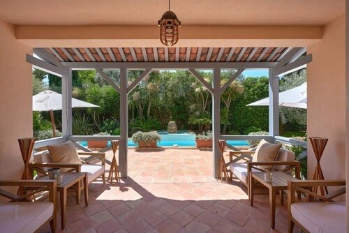 Villa with garden and swimming pool, in the heart of Saint-Tropez