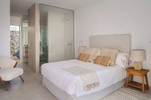 Superior Villa, 3 Bedrooms, Private Pool, Pool View | In-room safe, iron/ironing board, free WiFi - Villas Element by Villas Alondra (Tías)