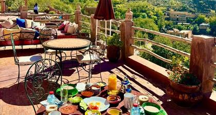 Maison dâhĂŽtes familiale Ă Imlil â IdĂ©al randonneurs et amoureux de la montagne