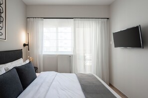 Leilighet – design, byutsikt | Safe på rommet, individuelt dekorert og individuelt innredet