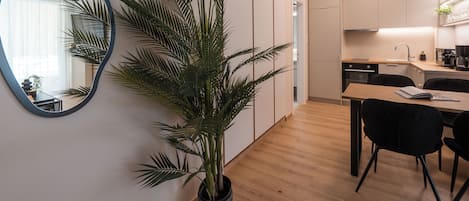 デザイン アパートメント シティビュー | 専用キッチン | 大型冷蔵庫、電子レンジ、オーブン、コンロ