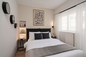 Design Apartment, City View | In-room safe, individually decorated, individually furnished - Modern Apartment in Athens with Balcony (Kallithea)