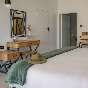 Family Double or Twin Room | In-room safe, desk, laptop workspace, free WiFi