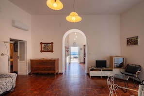 Interior - Casa sul Mare by Rentbeat (Vieste)