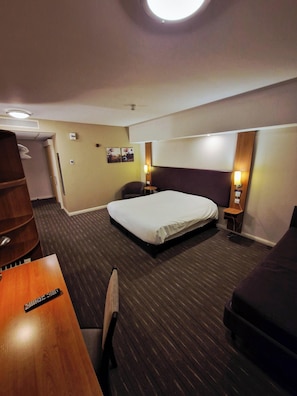 Double Room, Accessible | Free WiFi, bed sheets - Charter Hotel Bournemouth (Bournemouth)