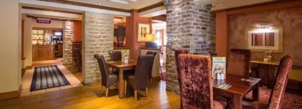 Restaurant - Charter Hotel Bournemouth (Bournemouth)