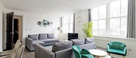 Apartment, 2 Bedrooms | Living area | 42-inch Smart TV with digital channels