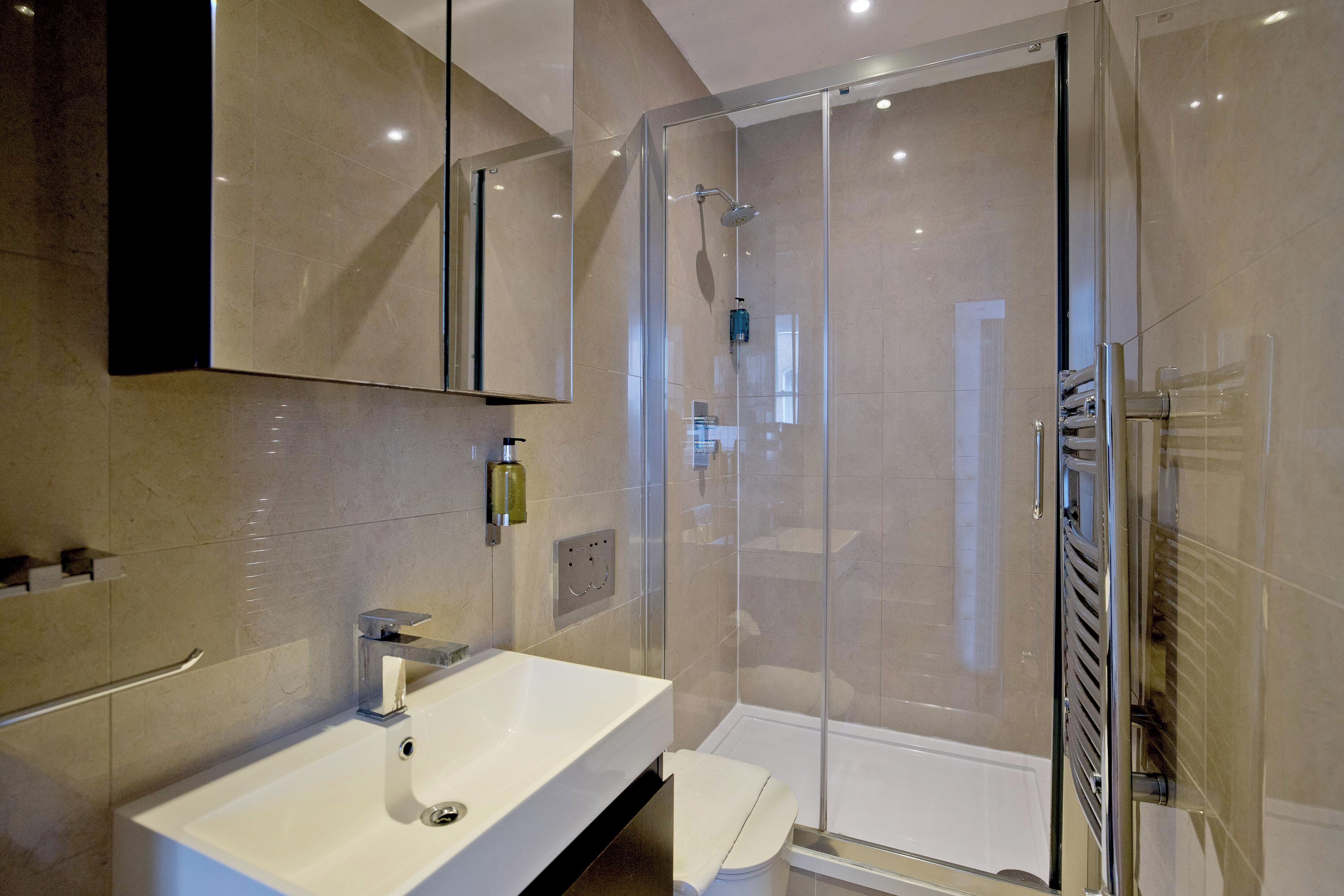 Apartment, 2 Bedrooms | Bathroom