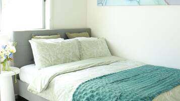 2 bedrooms, desk, iron/ironing board, free WiFi