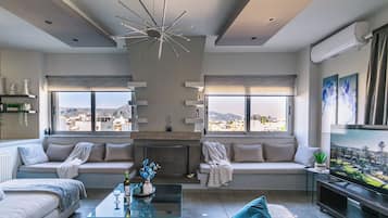 Smart TV y chimenea