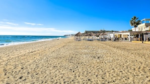 Beach - Modern 2 bed with access to Wellness facilities (La Cala de Mijas)