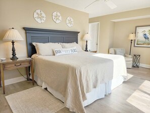 3 عدّة غرف نوم ومكواة/لوح كي وواي فاي مجانًا وملاءات أسرّة