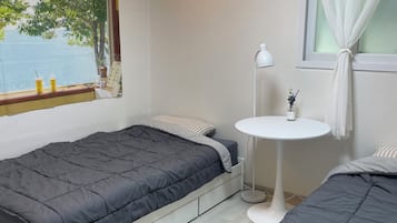 Basic Twin Room | Free WiFi