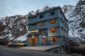 Free self parking - Treebo Melag Jispa with Mountain View (Jispa)