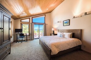 3 soverom, skrivebord, strykejern/-brett og wi-fi (inkludert)