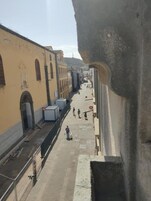 Habitación básica doble, vistas a la ciudad | Vistas a la calle