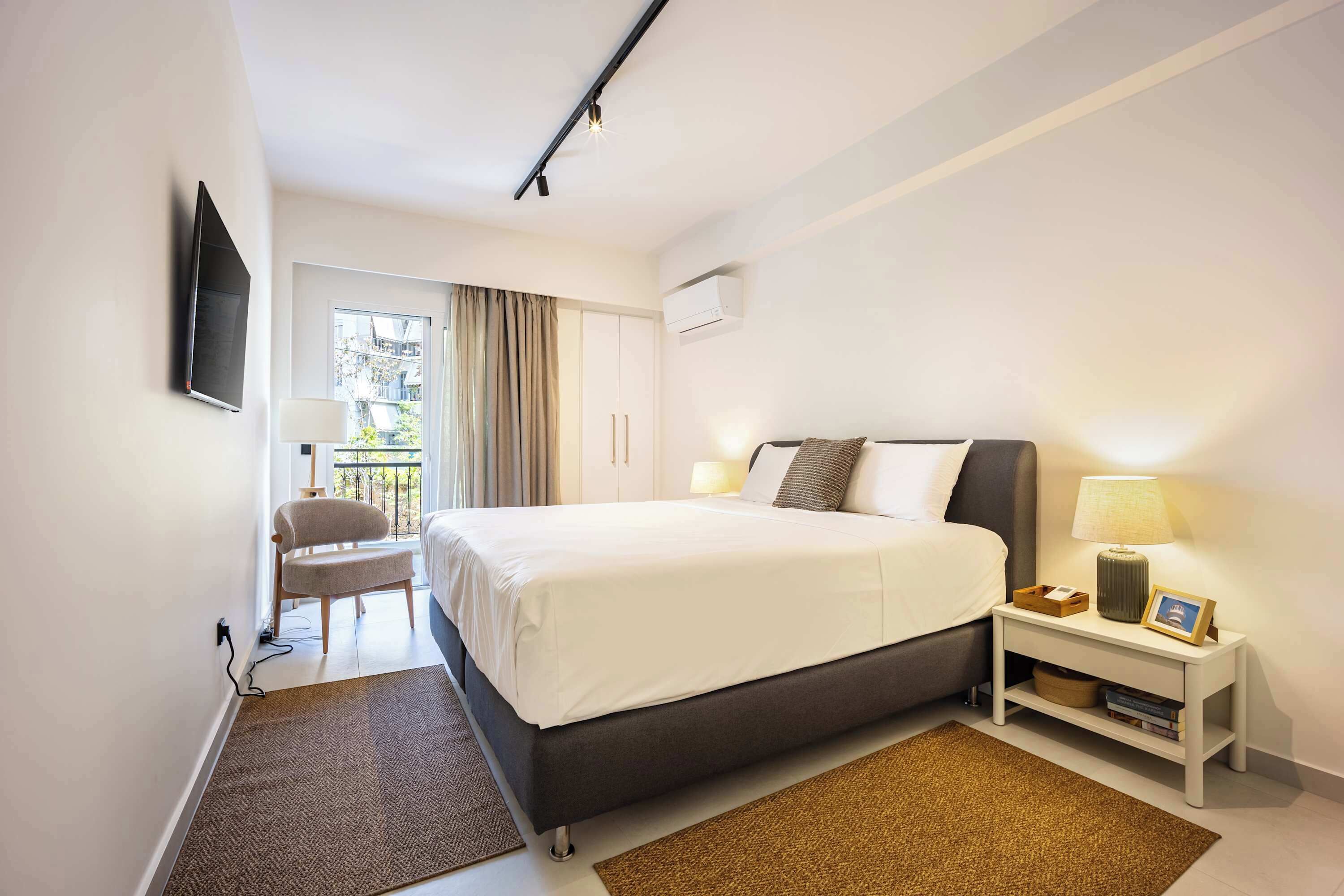 2 chambres, fer et planche à repasser, Wi-Fi, draps fournis