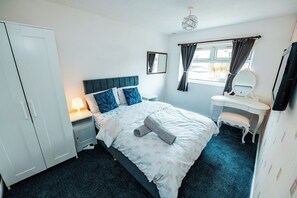 3 soverom, strykejern/-brett, wi-fi (inkludert) og sengetøy