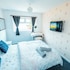 3-bed City Retreat - Sleeps 7, Garden & Parking
