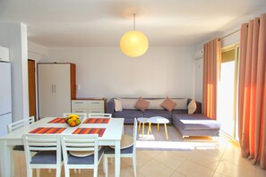 Interior - Holiday Apartment in Lungomare Vlore 085 (Vlorë)