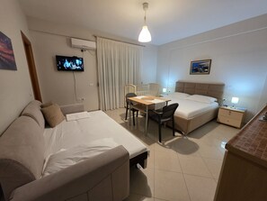 1 soverom, strykejern/-brett, wi-fi (inkludert) og sengetøy