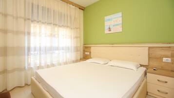 2 Schlafzimmer, Bügeleisen/Bügelbrett, kostenloses WLAN, Bettwäsche