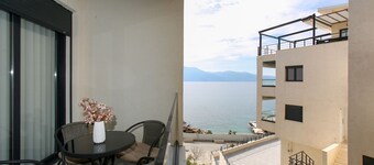 Sea View Apartment In Radhime 084