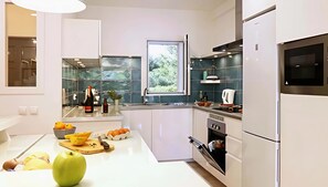 Private kitchen - Casa Albardeira (Lagos)