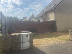 Property grounds - 3-bedroom house-with garden-near St Servan (Saint-Malo)
