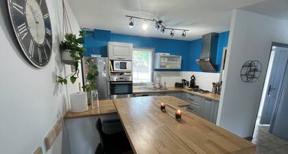 3-bedroom house-with garden-near St Servan