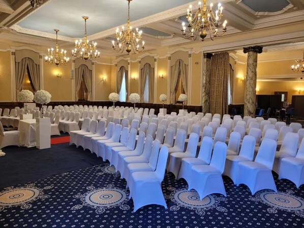 Banquet hall - The Golden Lion Hotel (Stirling)