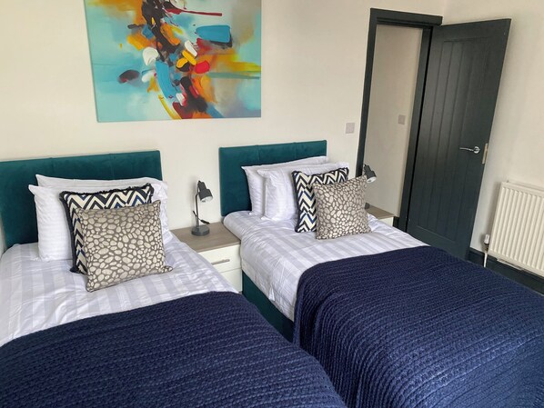 Tabla de planchar con plancha y wifi gratis 