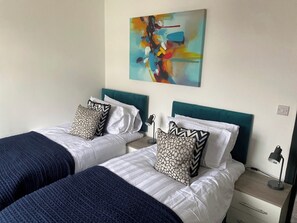 Tabla de planchar con plancha y wifi gratis 