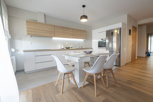 Interior - Simon Apartment by Rentalspro (Nea Propontida)