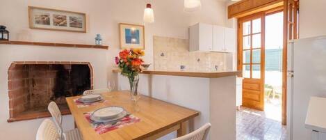 32-Zoll-LED-Fernseher mit Digitalempfang