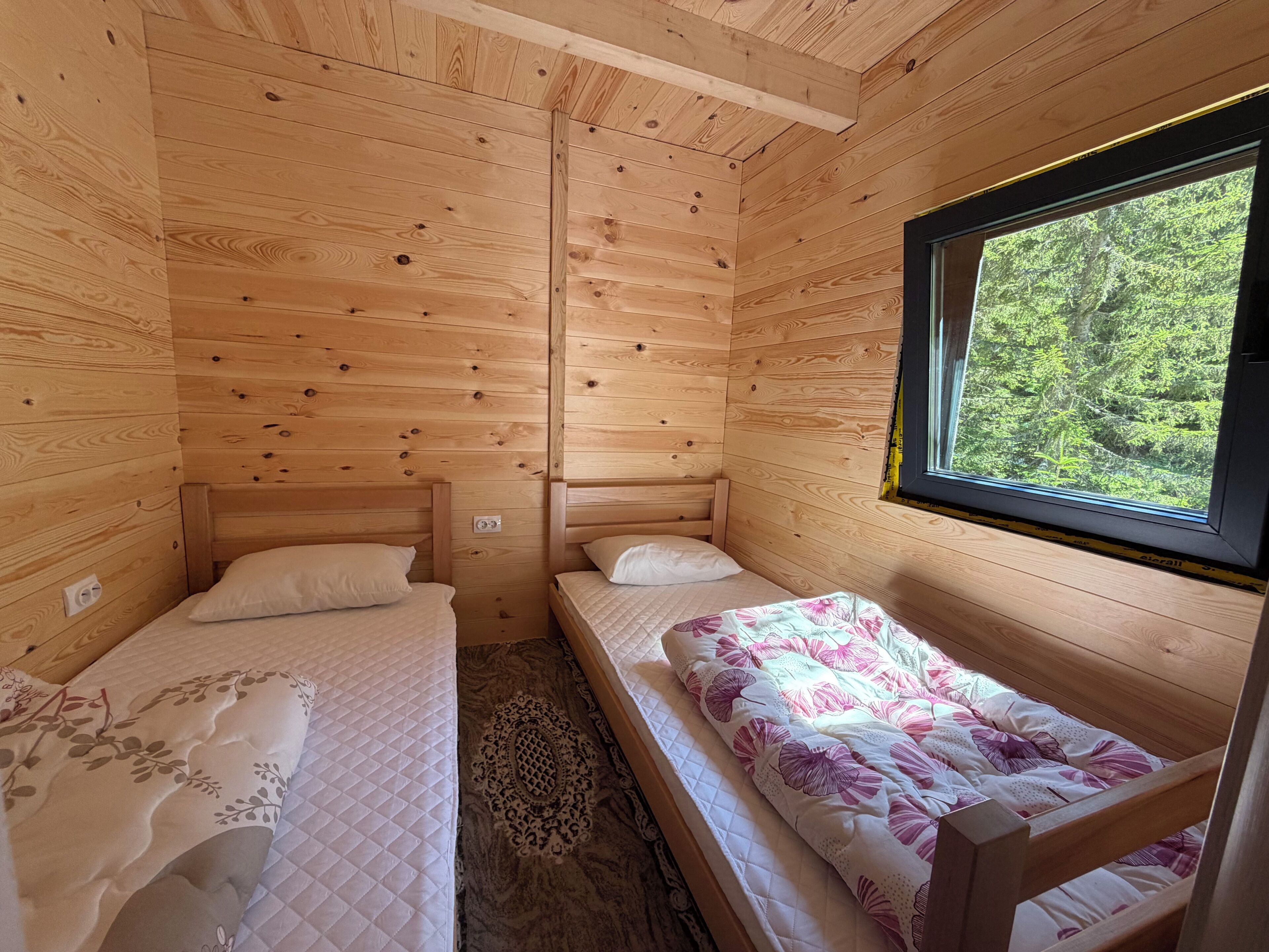 2 chambres, Wi-Fi gratuit, draps fournis