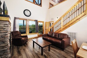 Smart TV, fireplace, table football - Smokey's Hideaway | By Colonial Properties (Sevierville)