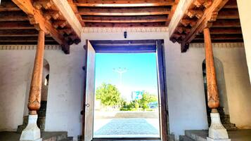 Πρόσοψη καταλύματος