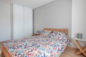 2 chambres, fer et planche à repasser, Wi-Fi gratuit
