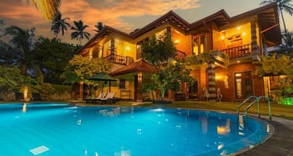 Superb 7-bedroom villa in Balapitiya