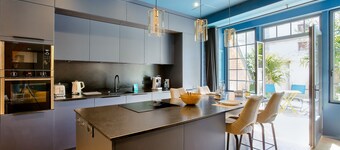 300 m from the beach, terrace, superb house for 4