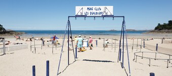 300 m from the beach, terrace, superb house for 4