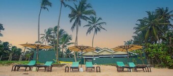 Charming 4-bedroom villa with WiFi, AC in serene Balapitiya