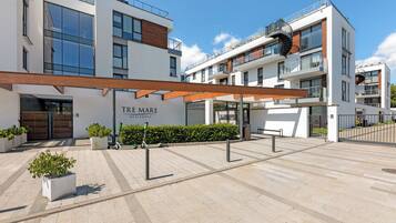 Comfort Apartment, Garden View | Living area