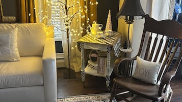 Smart TV, libros, impresora