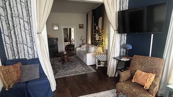 Smart TV, libros y impresora