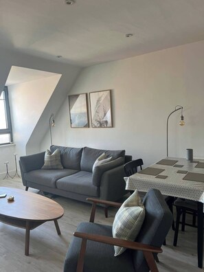 Apartment | Living area | Fireplace - Portrush 2-bed Apt, Sleeps 4, Parking (Portrush)