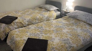 Apartment - Portrush 2-bed Apt, Sleeps 4, Parking (Portrush)