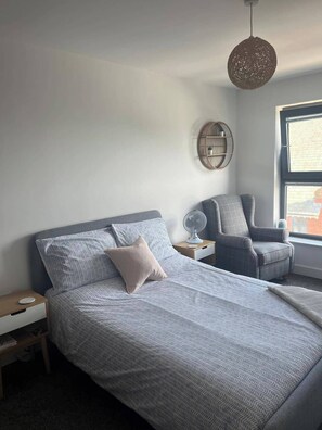 Apartment - Portrush 2-bed Apt, Sleeps 4, Parking (Portrush)